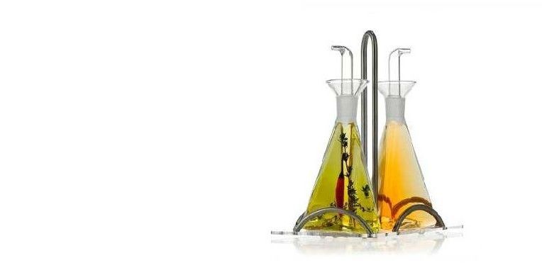 Imagen de un juego de aceitera y vinagrera